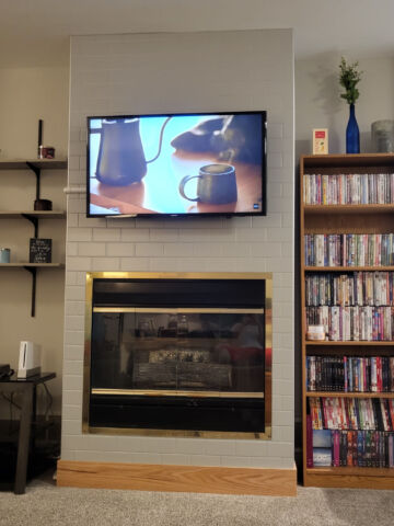 Hard Surface Interiors: Interior construction and remodeling with a specialization in tile and stone, we can transform your space with multiple types of flooring including tile, wood, and epoxy.